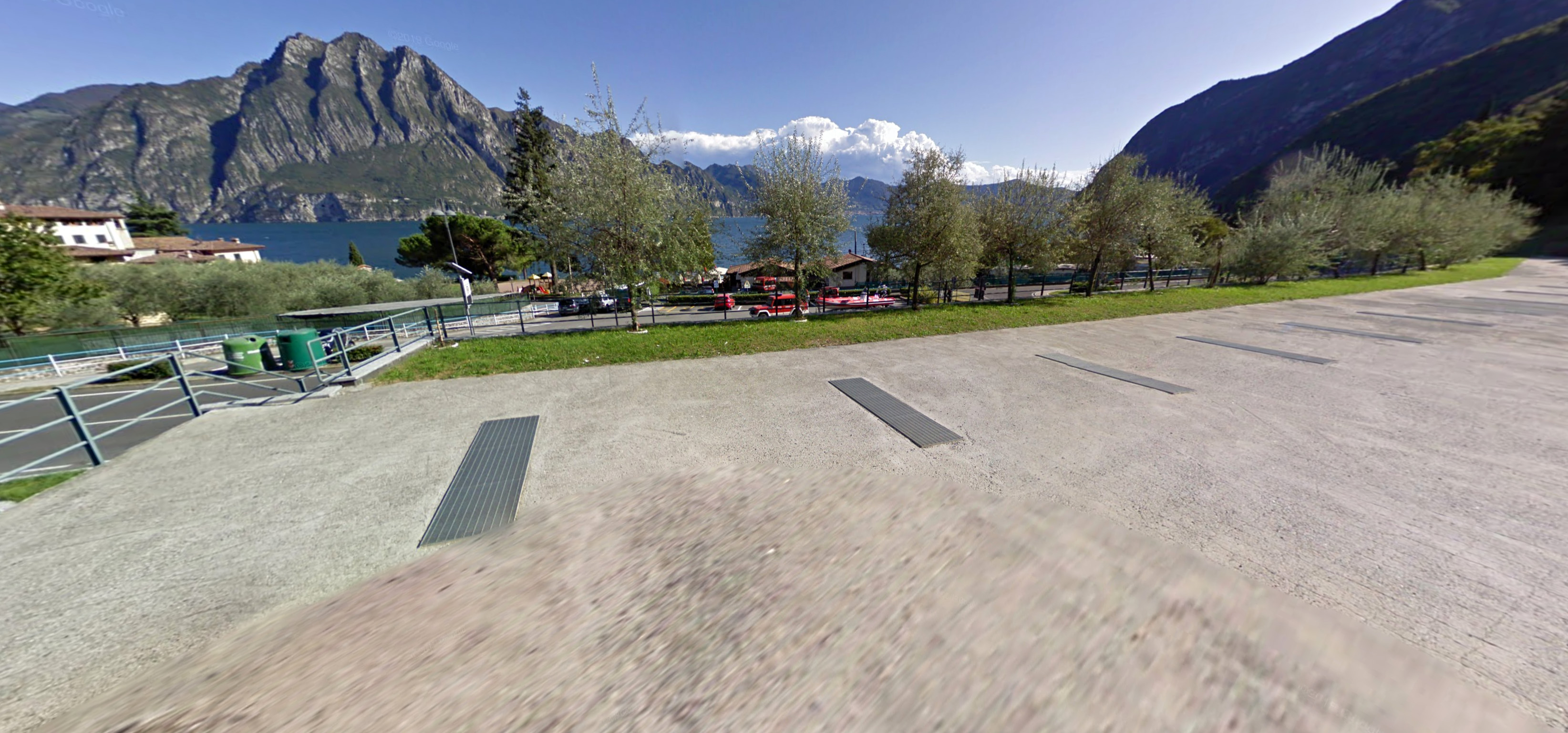 Riva di Solto_parking 3